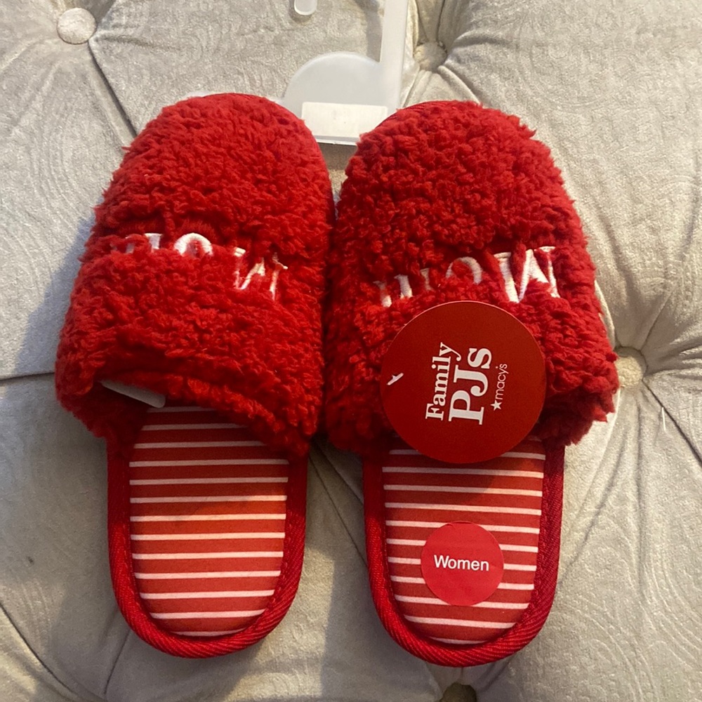 COPY - Mom slippers Macy’s brand